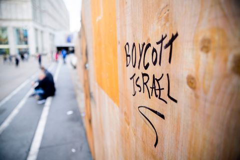 Das Bündnis wirft europäischen Hochschulen Komplizenschaft vor. (Symbolbild) Foto: Christoph Soeder/dpa