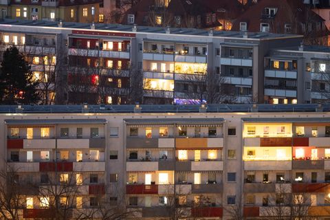 Besonders der Ausbau der Chipindustrie treibt den Bedarf an Wohnraum in Dresden nach oben. (Symbolbild) Foto: Sebastian Kahnert/