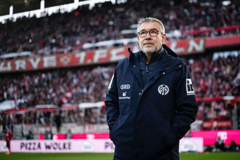 Urs Fischer will mit Mainz 05 seinen zweiten Bundesligasieg feiern. Foto: Marius Becker/dpa