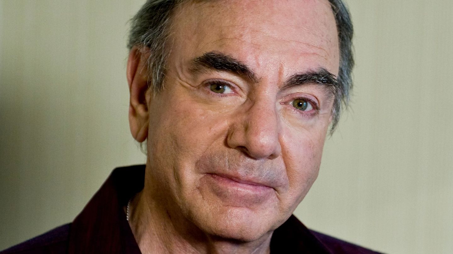Mehr als 100 Millionen verkaufte Alben und zahlreiche Auszeichnungen - Neil Diamond wird 85. (Archivbild) Foto: Britta Pedersen/