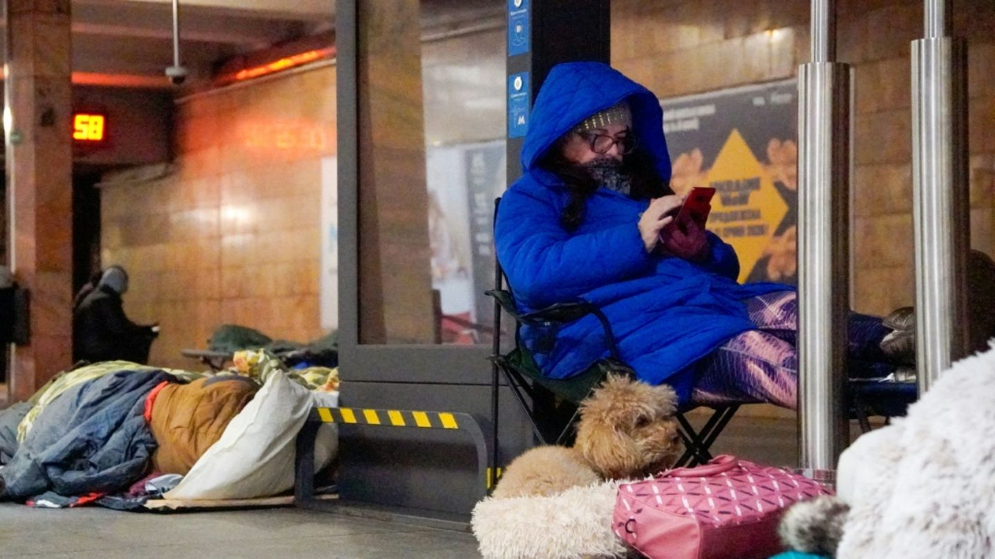 Schutzsuchende in Kiewer U-Bahnstation
