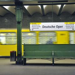 Deutsche Oper ist eine Haltestelle der Berliner U-Bahnlinie U2