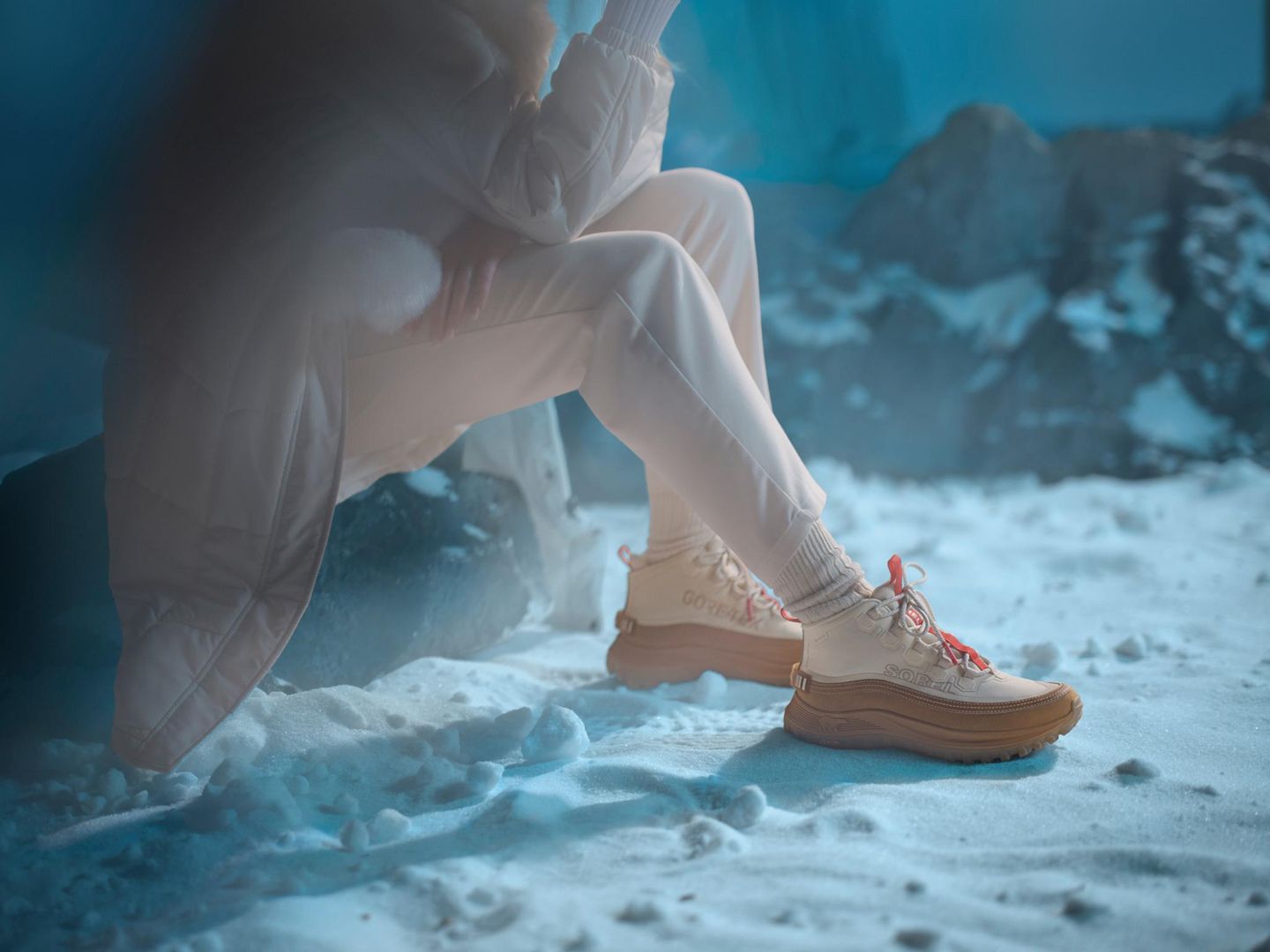 CALLSIGN HORIZON™ Mid GTX Sneaker