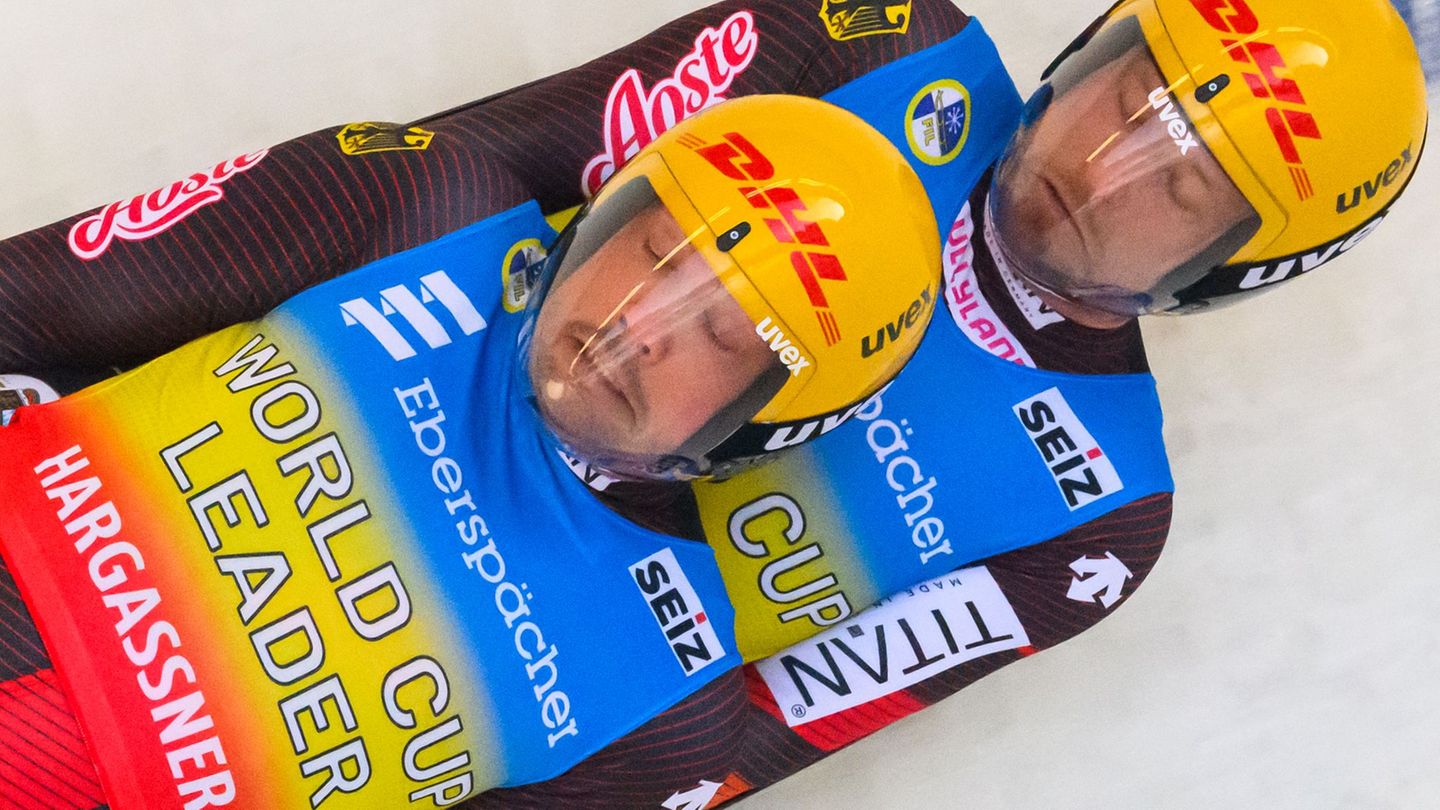 Tobias Wendl und Tobias Arlt (Deutschland) fuhren beim Rodel-Weltcup in Oberhof ihren insgesamt 60. Weltcup-Sieg ein. Foto: Robe