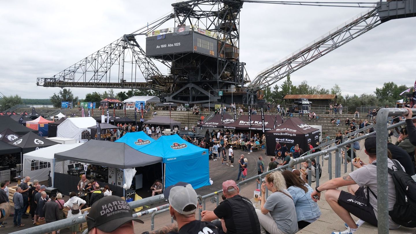 Auch eine Grillmeisterschaft ist vor der Kulisse ausgedienter Bergbaugroßtechnik schon ausgerichtet worden. (Archivbild) Foto: S