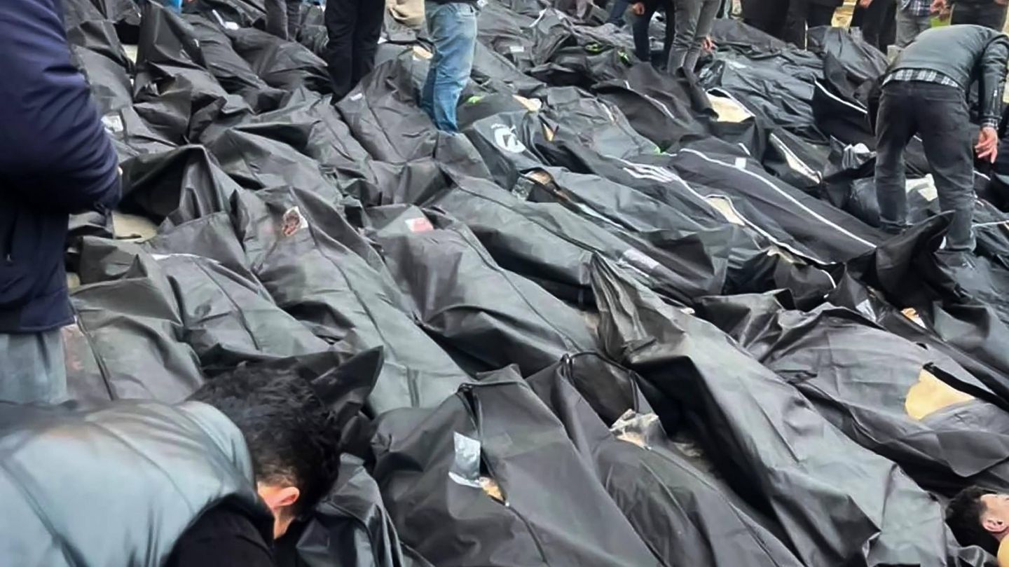 Iran Tote in Leichensäcken