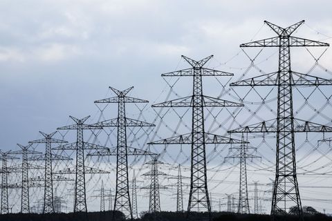 Ein Investitionsziel in Deutschland: Beim Stromnetzbetreiber Tennet stiegen ausländische Staatsfonds ein. Foto: Christian Charis