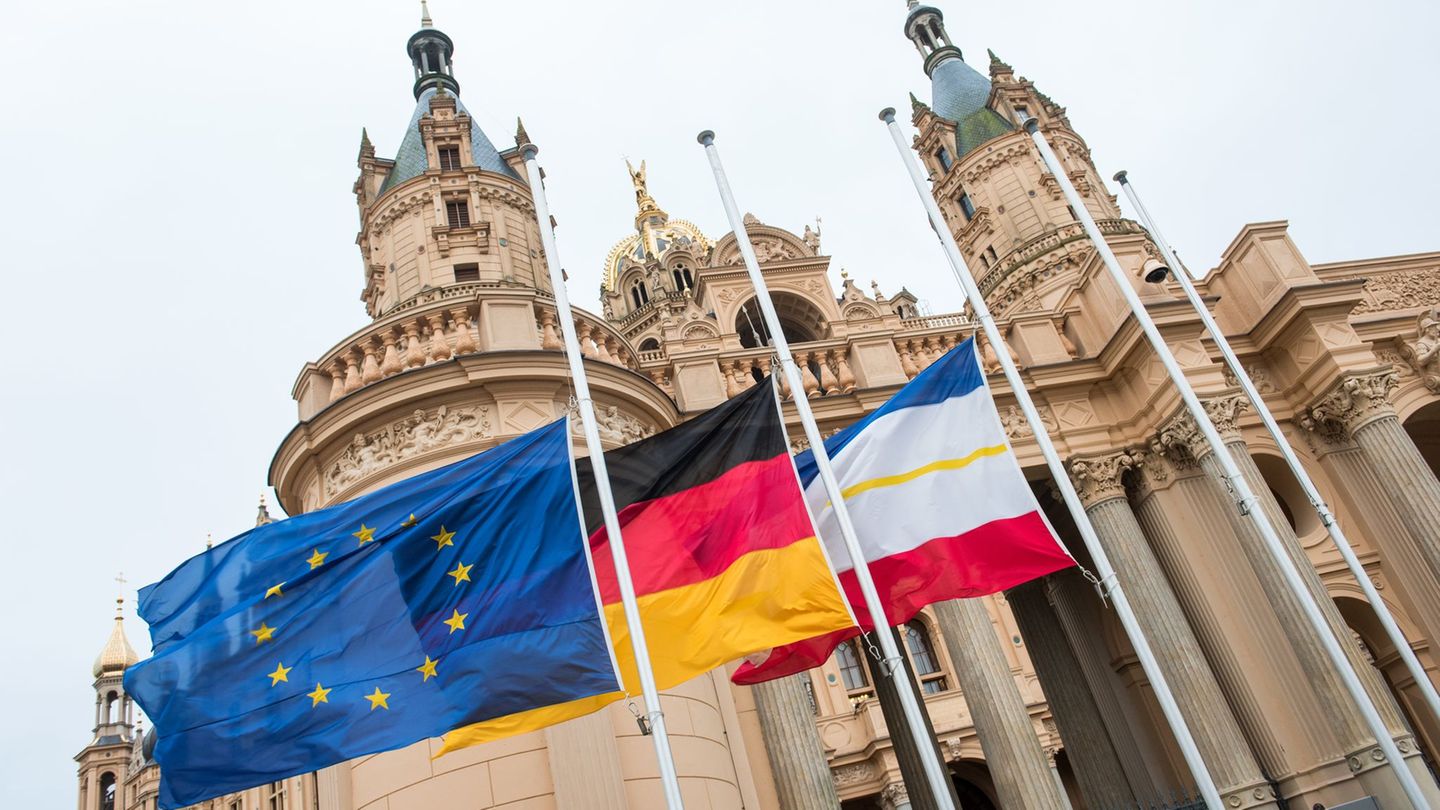 Am Gedenktag für die Opfer des Nationalsozialismus (27. Januar) wird auch in Mecklenburg-Vorpommern landesweit an öffentlichen G