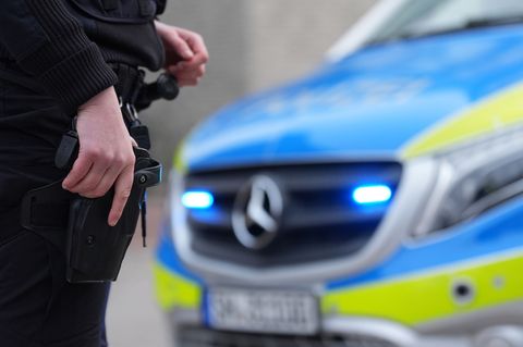 Der Mann wurde von der Kugel nicht getroffen. (Symbolbild) Foto: Marcus Brandt/dpa