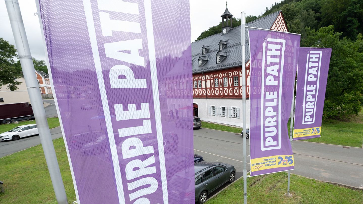 Der "Purple Path" vereinigt Arbeiten von mehr als 60 Künstlern und verbindet Chemnitz als Kulturhauptstadt Europas 2025 mit dem