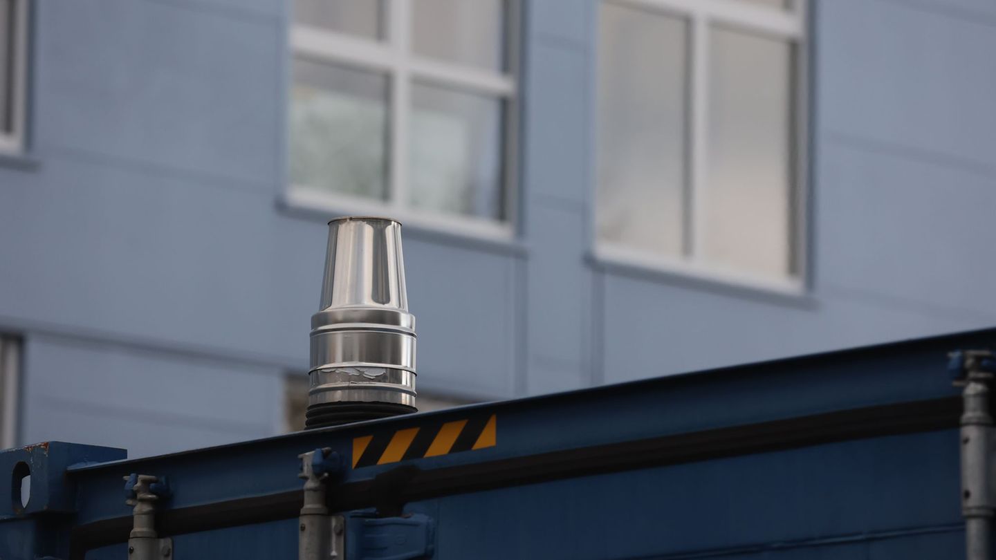 Derzeit gibt es vielerorts in Thüringen erhöhte Feinstaubwerte. (Symbolbild) Foto: Bodo Schackow/dpa