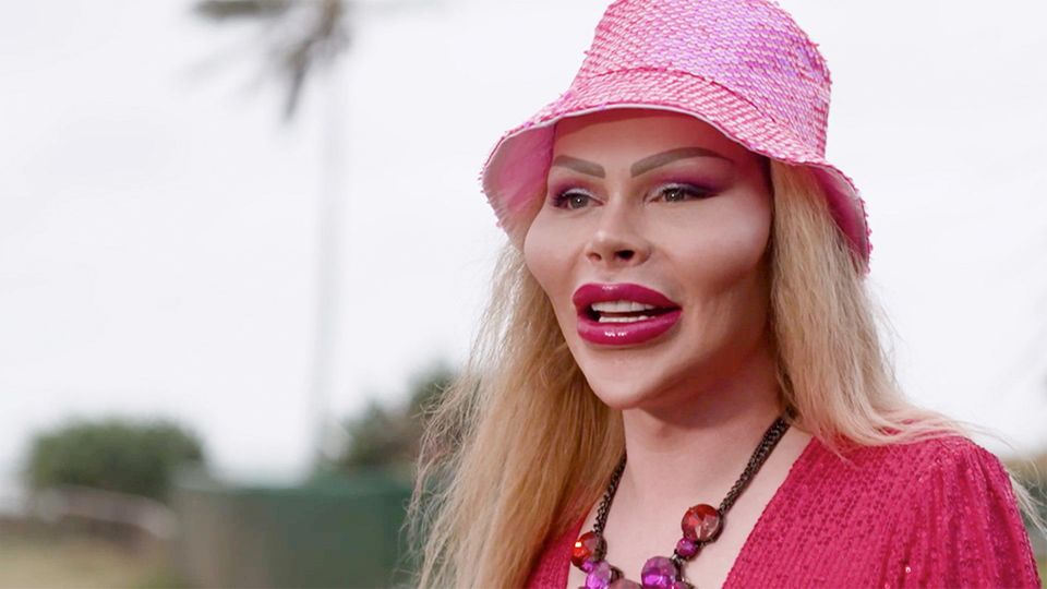 Dschungelcamp: OP-"Barbie" Mast erobert Dschungel – ohne im Camp zu sein