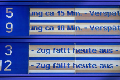 Pendler sollten sich informieren. (Symbolbild) Foto: Christoph Reichwein/dpa