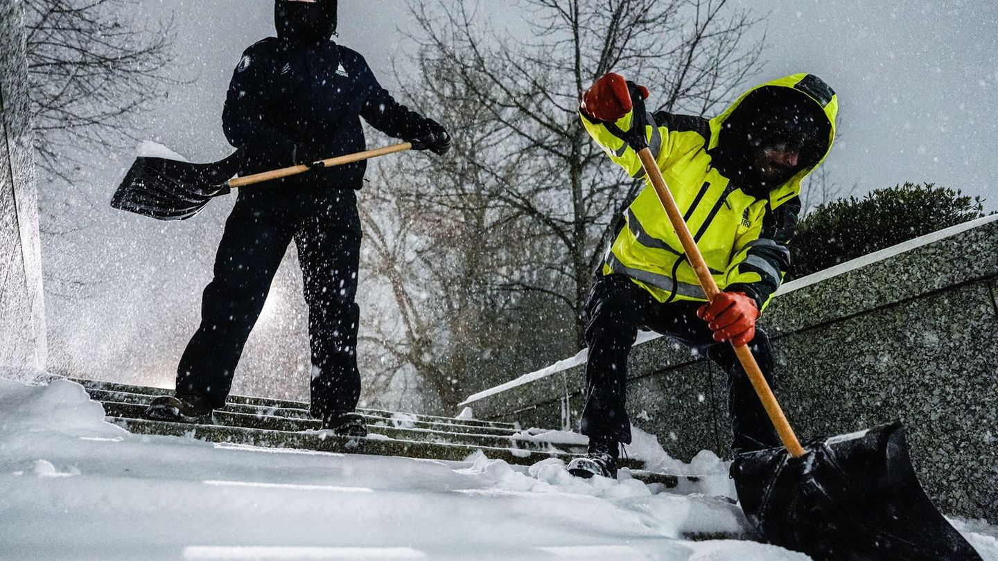 Mehr als eine Million Stromkunden in den USA waren am Nachmittag betroffen. Foto: Julia Demaree Nikhinson/AP/dpa