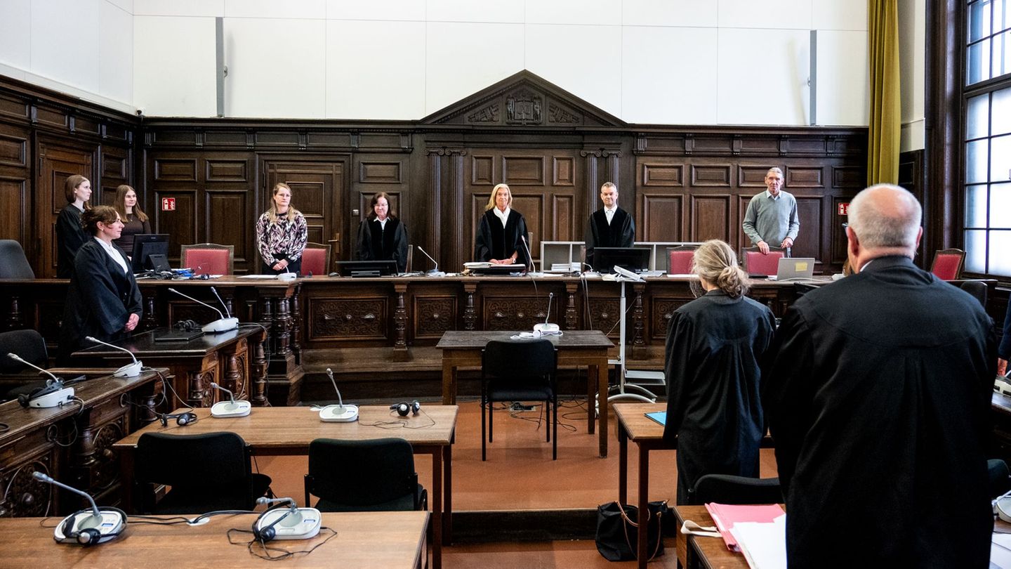 Am Montag könnte das Urteil verkündet werden. (Archivbild) Foto: Daniel Bockwoldt/dpa