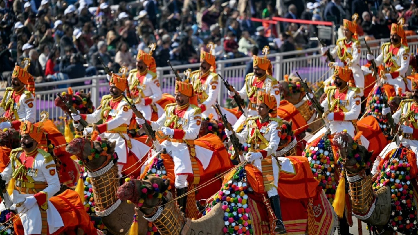 Indische Kamelreiter am Tag der Republik 2025 in Neu Delhi