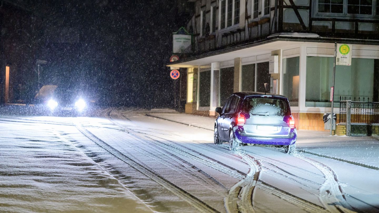 Die Schulen in Celle bleiben wegen Glätte geschlossen. (Symbolbild) Foto: Philipp Schulze/dpa