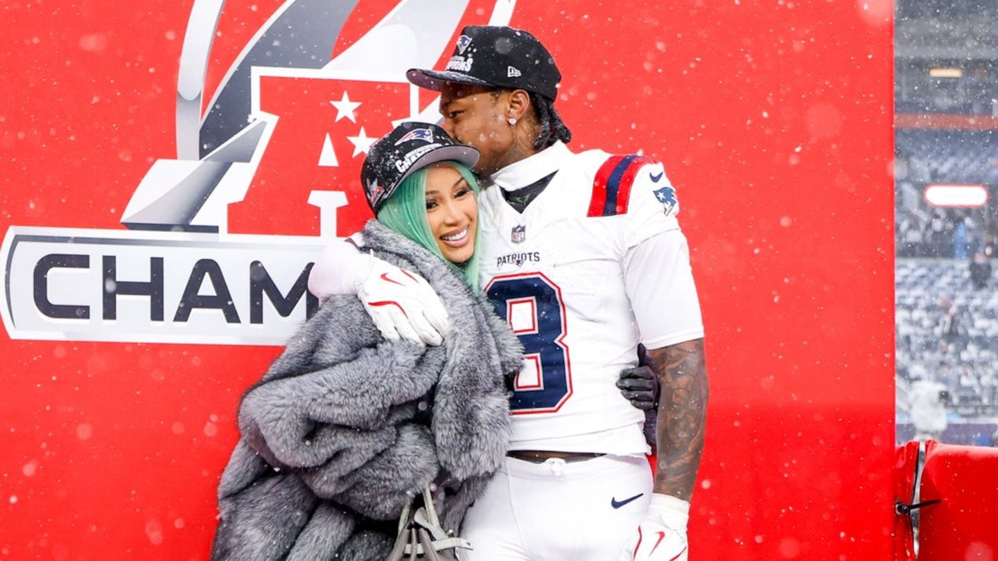 Cardi B und Stefon Biggs zeigten sich innig beim Spiel in Colorado.