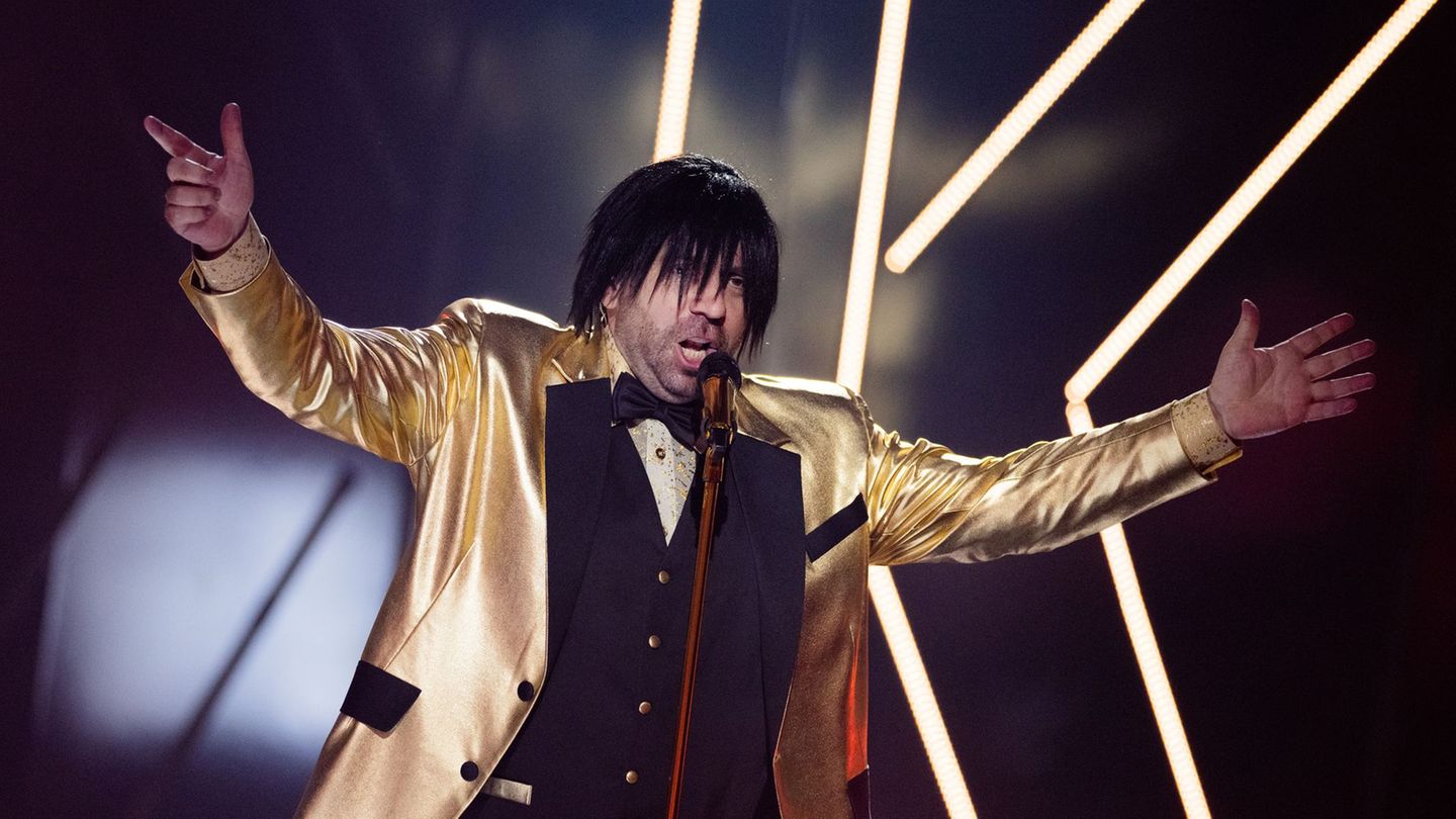 Ikke Hüftgold beschreibt seinen verstorbenen Vater als den "positivsten" Menschen. (Archivbild) Foto: Rolf Vennenbernd/dpa