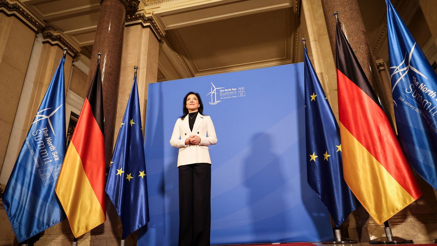 Bundeswirtschaftsministerin Katherina Reiche (CDU) empfängt Kolleginnen und Kollegen aus Nordseeanrainerstaaten im Hamburger Rat