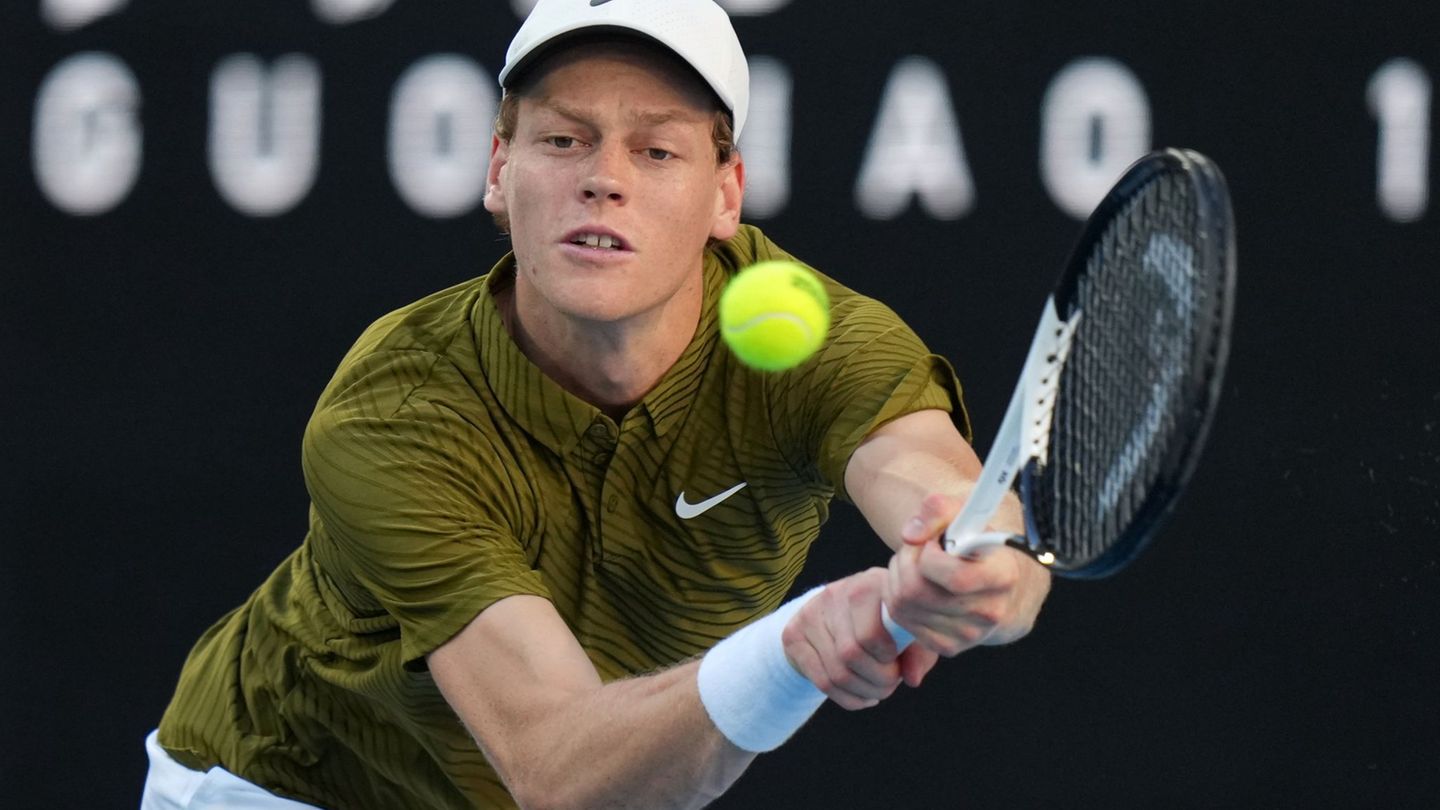 Jannik Sinner hatte im Achtelfinale von Melbourne keine Probleme. Foto: Dar Yasin/AP/dpa