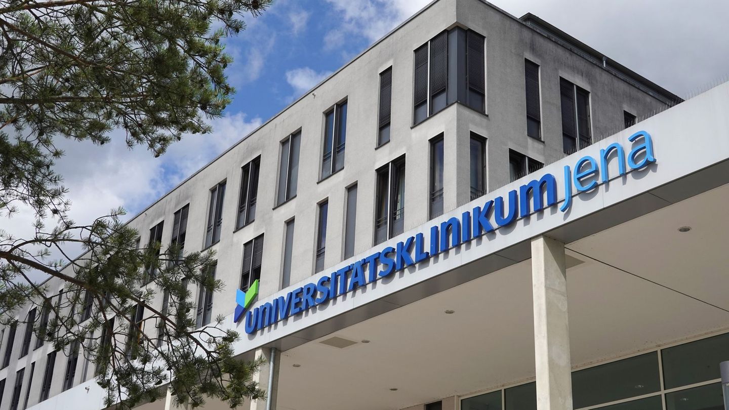 Wegen eines Warnstreiks kann es am Uniklinikum Jena am Dienstag zu Einschränkungen bei geplanten Untersuchungen und Behandlungen