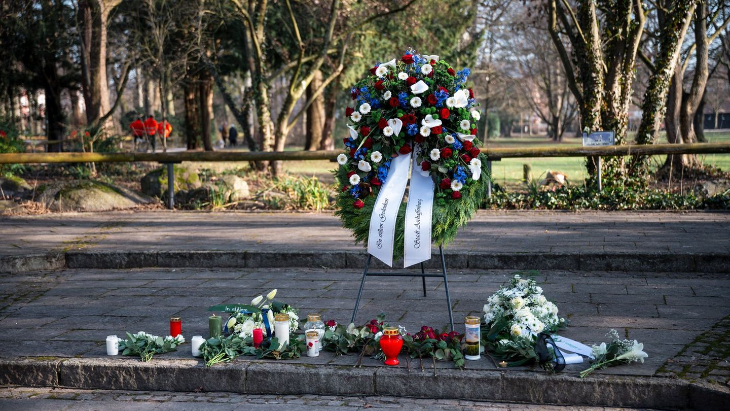 Ein Jahr nach der Gewalttat wollen nun Wissenschaftler eine Umfrage starten. (Archivbild) Foto: Daniel Vogl/dpa