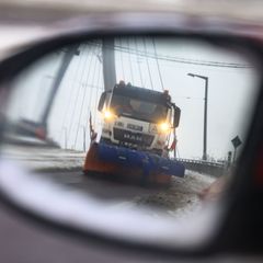 Vor allem der Norden von Sachsen-Anhalt ist von Winterwetter betroffen. Foto: Hendrik Schmidt/dpa