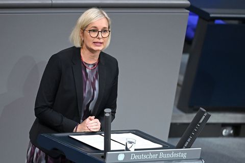 Christiane Schenderlein (CDU), Staatsministerin für Sport und Ehrenamt - die Bundesregierung überlässt die Diskussion über einen