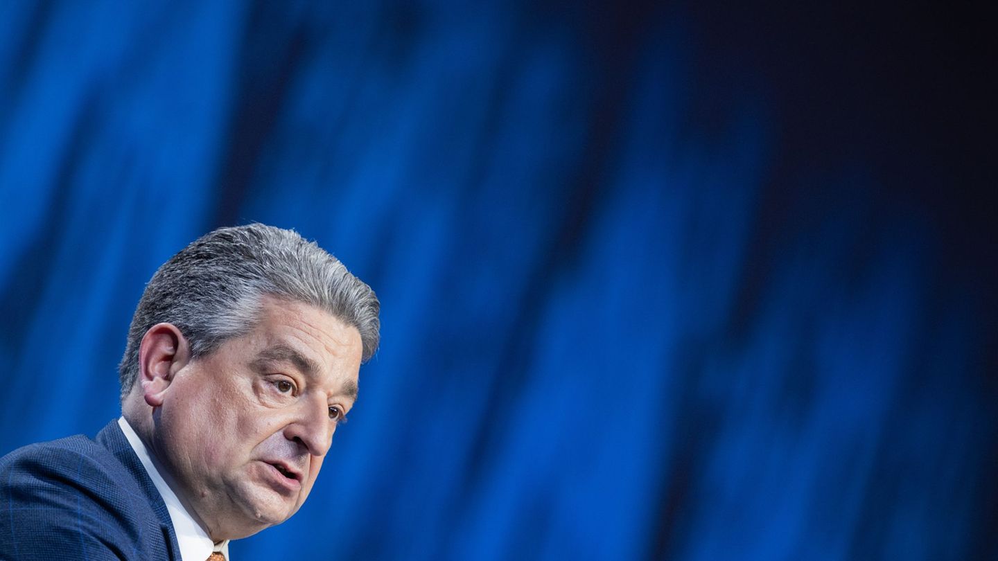 Jindal Steel will die Thyssenkrupp-Stahlsparte übernehmen. Man sei dazu "in konstruktivem Austausch", sagt Thyssenkrupp-Chef Lóp