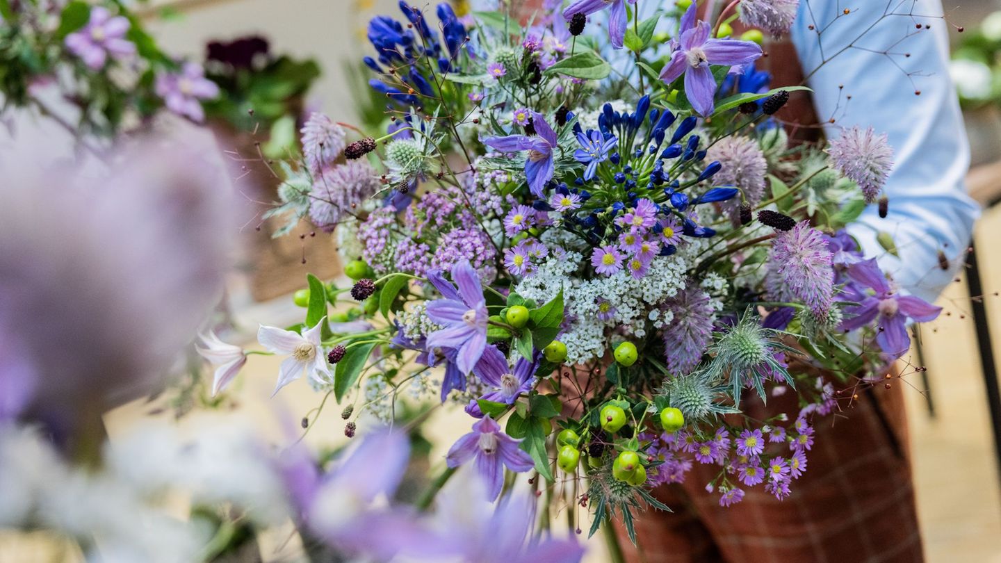 Ein schöner Blumenstrauß mitten im Winter – in Essen beginnt die IPM. Foto: Rolf Vennenbernd/dpa
