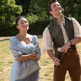 Wie bei "Bridgerton" üblich, gibt es auch dieses Mal zahlreiche Erotikszenen zu sehen. "Ich hatte wahnsinnige Angst davor. Es war neun Uhr morgens und dann hieß es: Bademäntel aus!", erzählt Neuzugang Yerin Ha der Zeitschrift "Glamour" über den Dreh der Nacktszenen. Sie habe es dann aber als schauspielerische Herausforderung gesehen. "Man kann nicht wachsen, wenn es nicht auch unbequem wird."