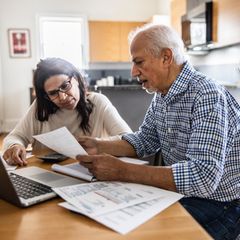 Informieren kann sich lohnen: Es gibt verschiedene Zuschüsse, die schmale Renten aufbessern können