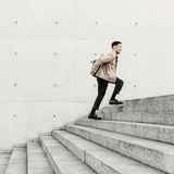 Fitness: Mikro-Übungen – Treppen gehen