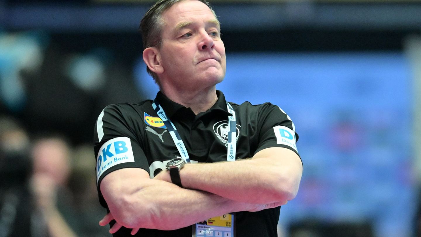 Spielt bei dieser EM auch um seinen Job: Bundestrainer Alfred Gislason. Foto: Sina Schuldt/dpa