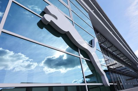 Die Anteile an Puma kommen von einer französischen Milliardärsfamilie. (Symbolbild) Foto: Daniel Löb/dpa