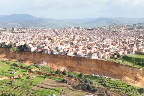 Erdrutsch bedroht Existenz italienischer Kleinstadt auf Sizilien