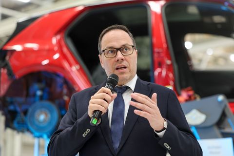 Sachsens Wirtschaftsminister Dirk Panter sieht im EU-Indien-Abkommen neue Chancen für die regionale Industrie. (Archivbild) Foto