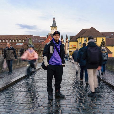 Paul auf der alten Mainbrücke