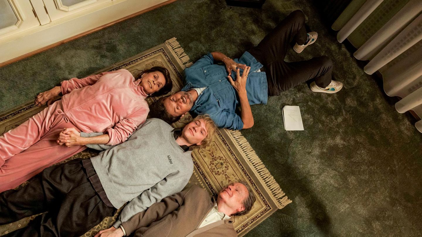 Bruno Alexander mit Senta Berger, Simon Verhoeven und Michael Wittenborn