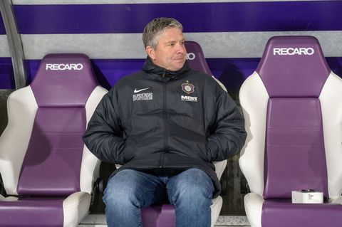 Michael Tarnat, Sport-Geschäftsführer von Erzgebirge Aue, hat Verstärkung für die Offensive geholt. (Archivbild) Foto: Matthias