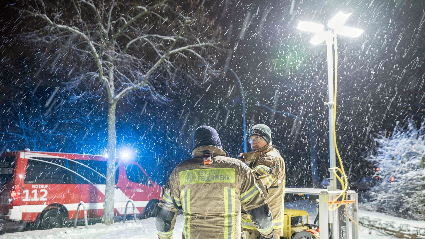 Berlin muss sich nach Überzeugung der Grünen besser auf Krisen und Katastrophen vorbereiten. (Archivbild) Foto: Carsten Koall/dp