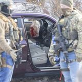 Ein Bild des Grauens: das Auto von Renée Goods, nachdem ein ICE-Beamter die dreifache Mutter mit drei Schüssen, einer davon in den Kopf, in Minneapolis während eines Einsatzes erschossen hat. Die Videoaufnahmen des Vorfalls legen nahe, dass der ICE-Beamte nicht hätte schießen müssen, es sah eher nach einer maßlos überzogenen Reaktion aus