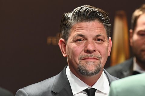 Tim Mälzer bei der Verleihung des Deutschen Fernsehpreis 2025 in Köln (Archivbild)