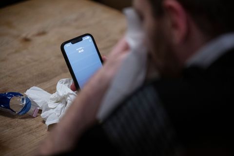 Verleitet die telefonische Krankschreibung zum Blaumachen? (Archivbild) Foto: Hannes P Albert/dpa