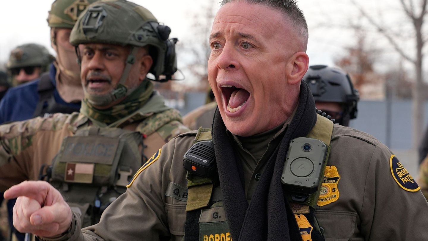 Greg Bovino gilt als Gesicht des rücksichtslosen Vorgehens der Abschiebebehörde ICE. (Archivfoto) Foto: Jen Golbeck/AP/dpa