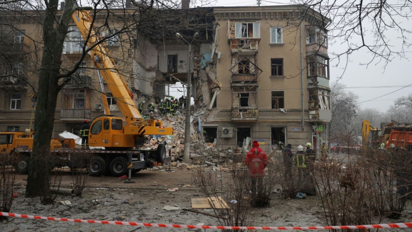 Beschädigtes Haus in der Urkaine