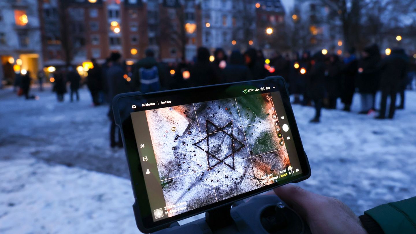 Die Aktion soll jüdischen Lebens im öffentlichen Raum sichtbar machen. Foto: Christian Charisius/dpa