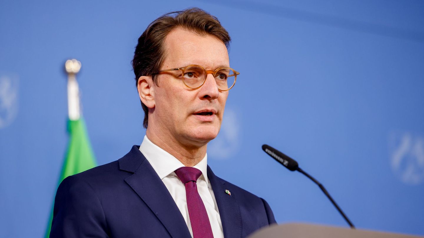 Auch nach dem Rücktritt von Ex-Fluchtministerin Josefine Paul (Grüne) bleibt das Regierungshandeln der schwarz-grünen Koalition