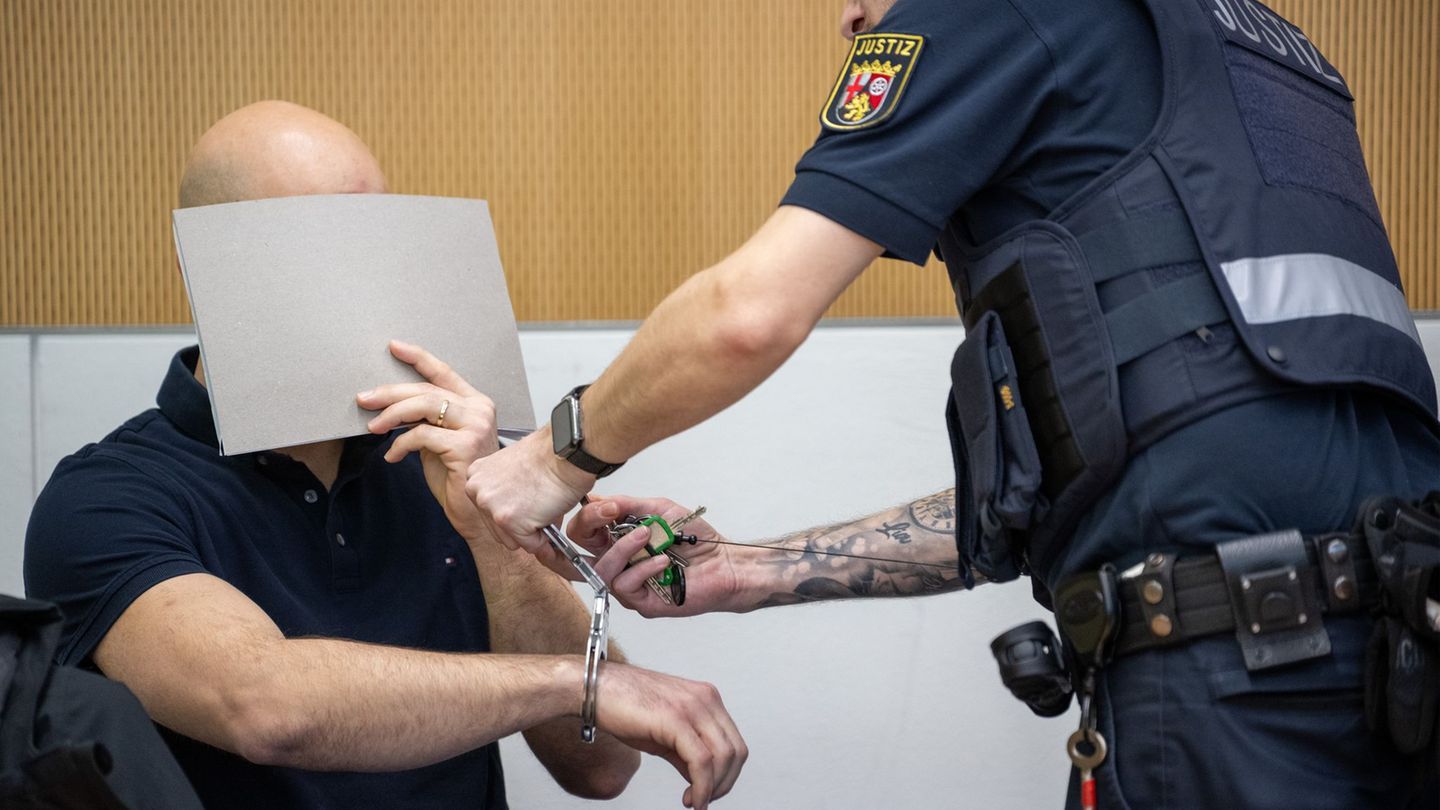 Im Prozess um den Mord nach einer Affäre könnte es Plädoyers und Urteil geben (Archivbild) Foto: Harald Tittel/dpa